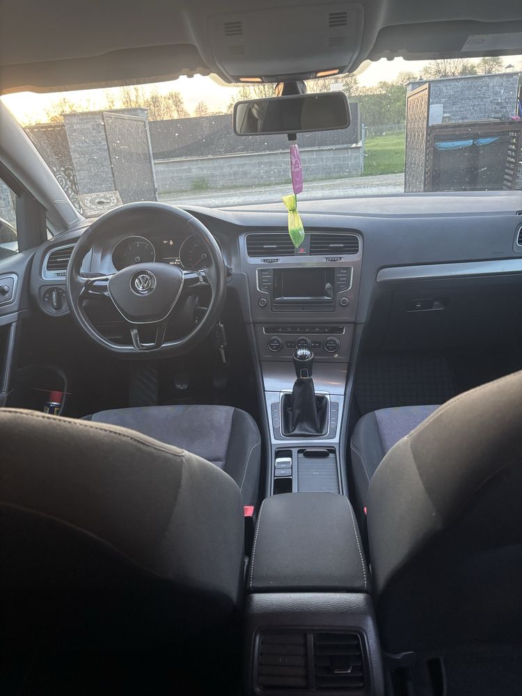 Vand golf 7 1.2 benzina 2013