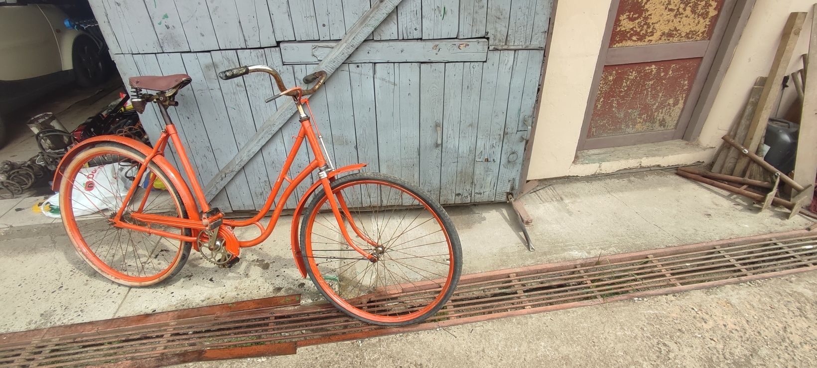 Bicicleta veche Vaterland