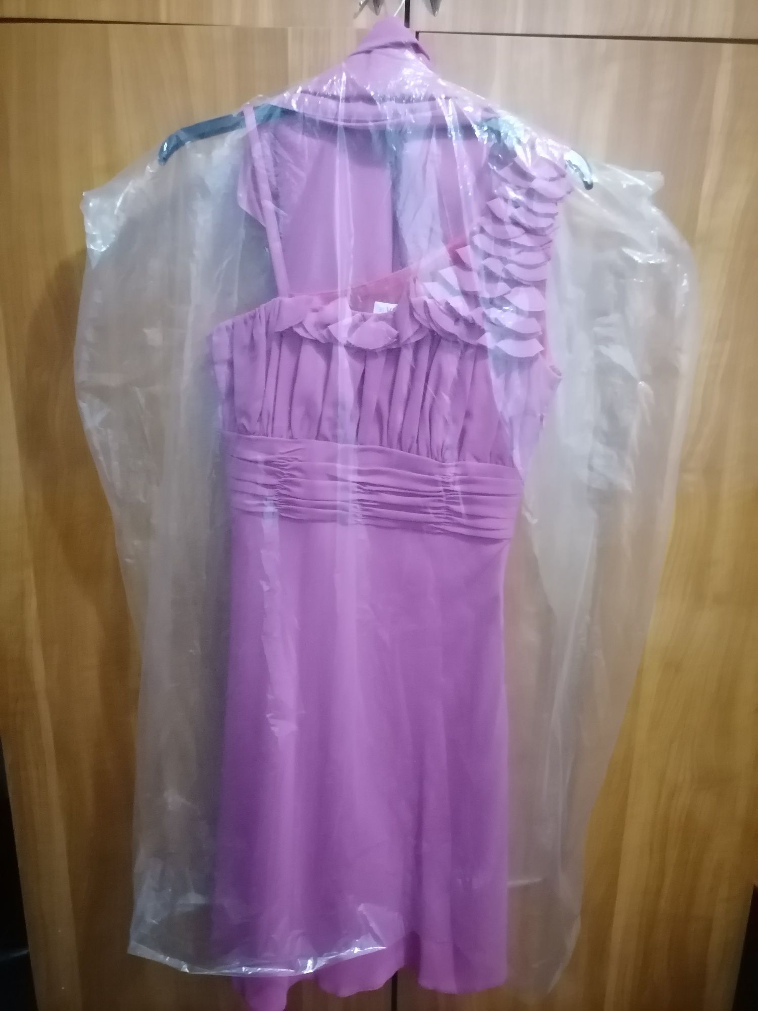 Vând rochie de la marca Viada