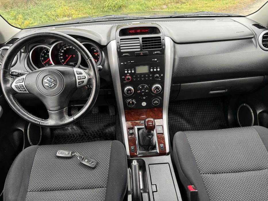 Suzuki grand vitara 1.9ddis 129cp 4x4 stare impecabila