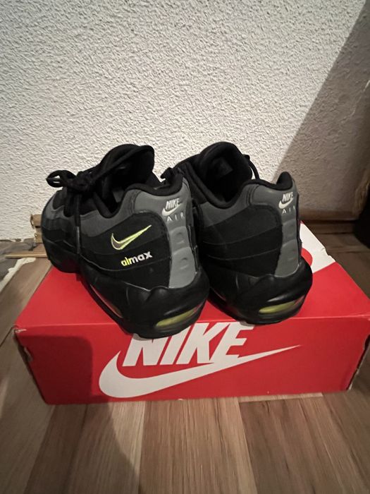 Air Max 95 Essential CV1635-002 42 EU