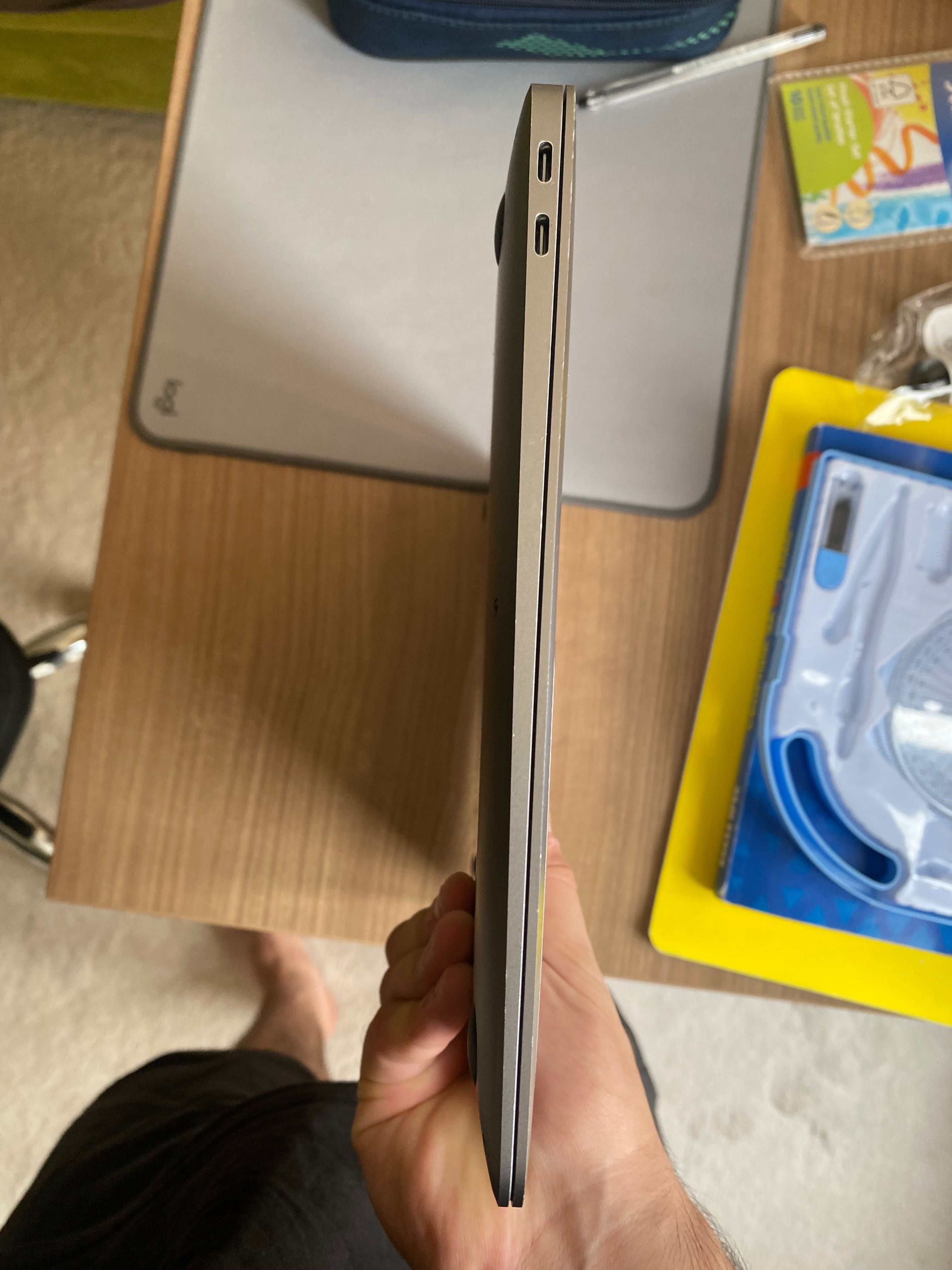 2022 MacBook Air 13”