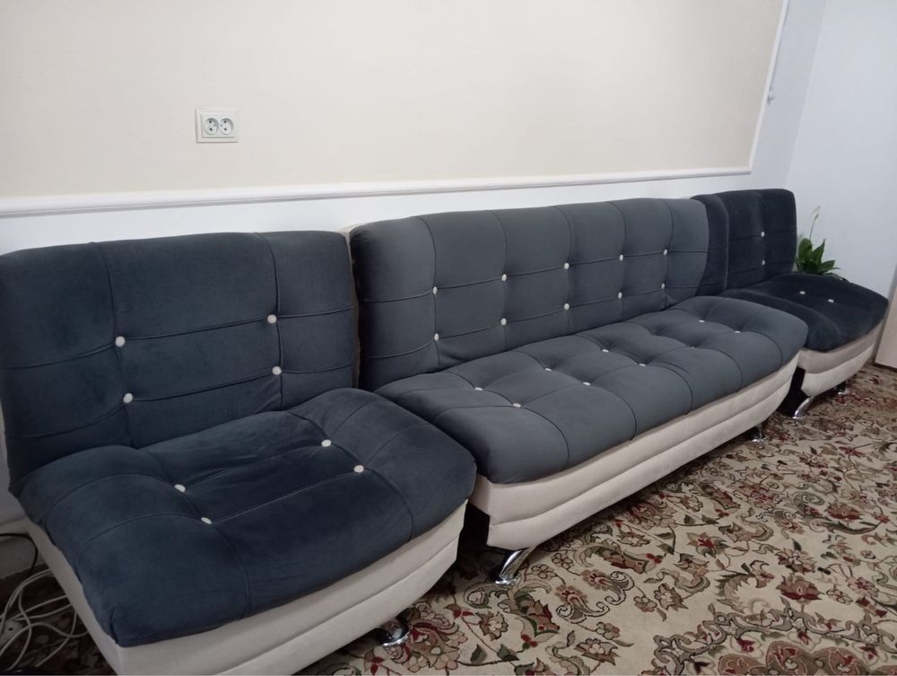 диван с креслами в хорошем состоянии