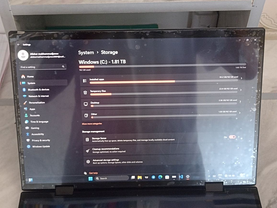 Lion dual touch screen notebook Sotiladi!
