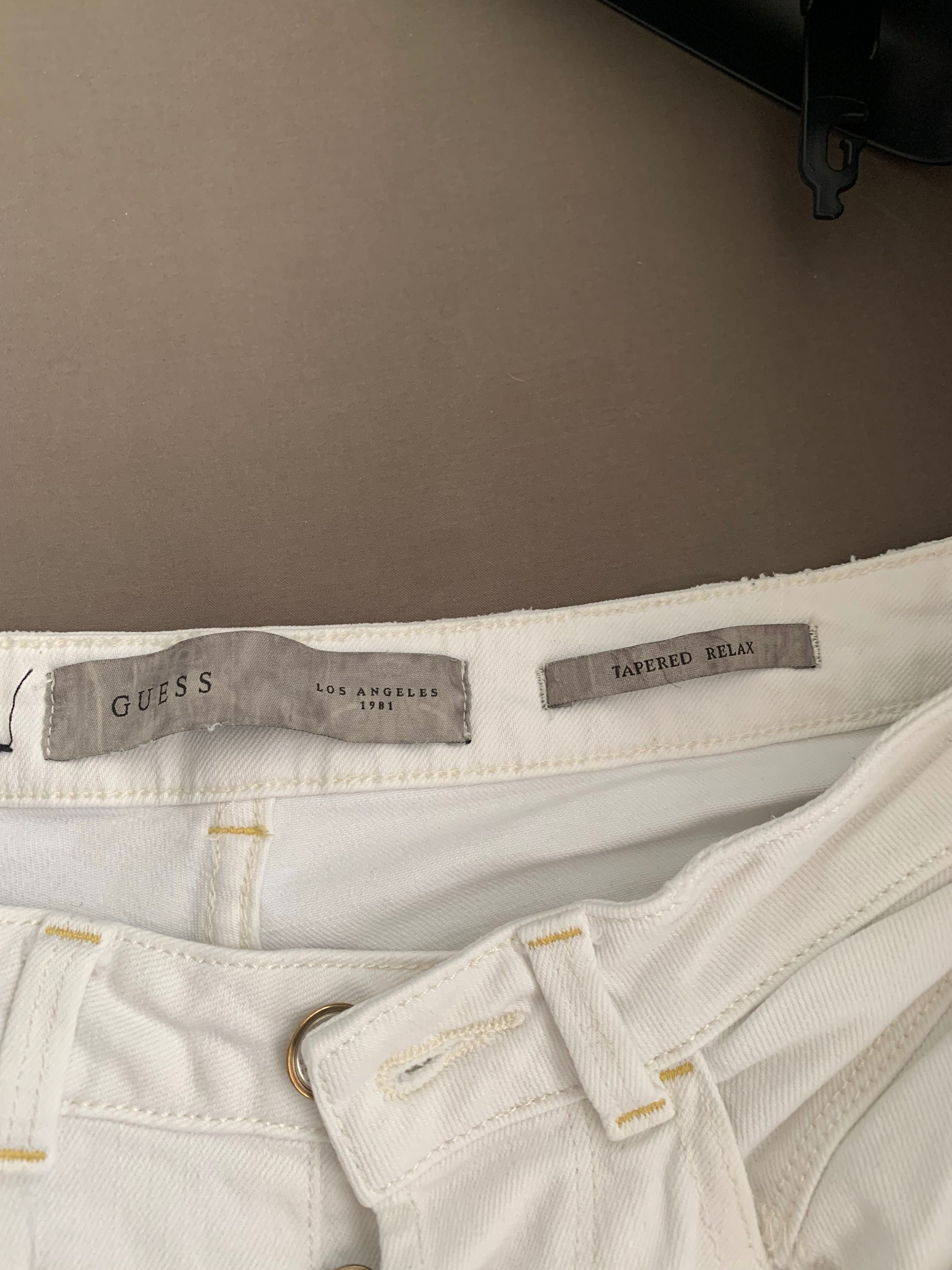 Дънки GUESS  бели