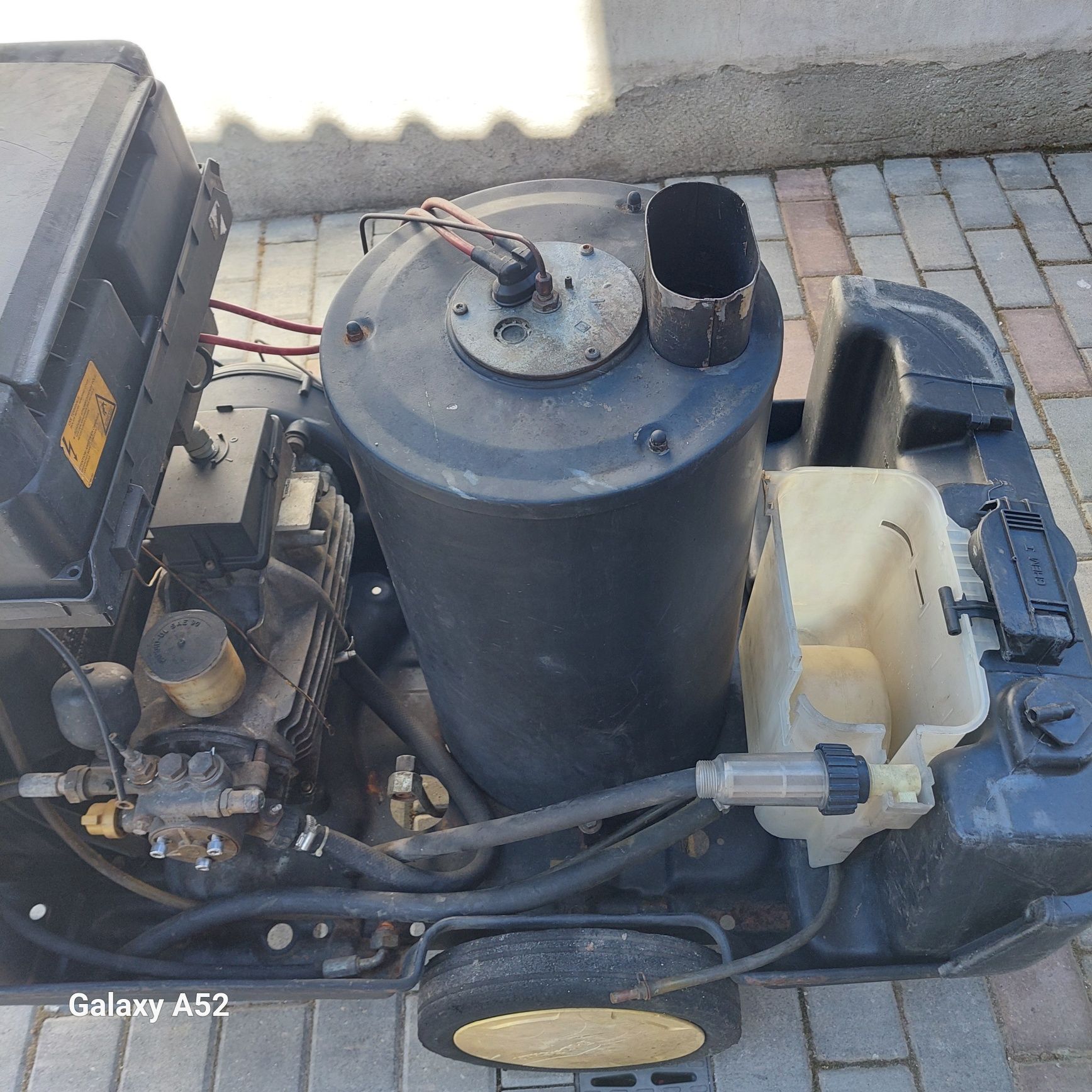 Продавам  пароструйка  karcher