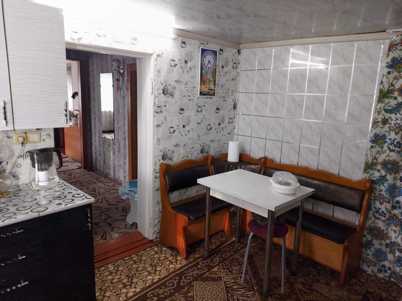 Продам бревенчатый дом