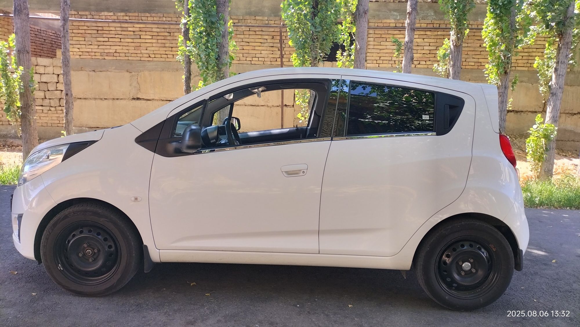 Spark 2015, 1.25 sotiladi