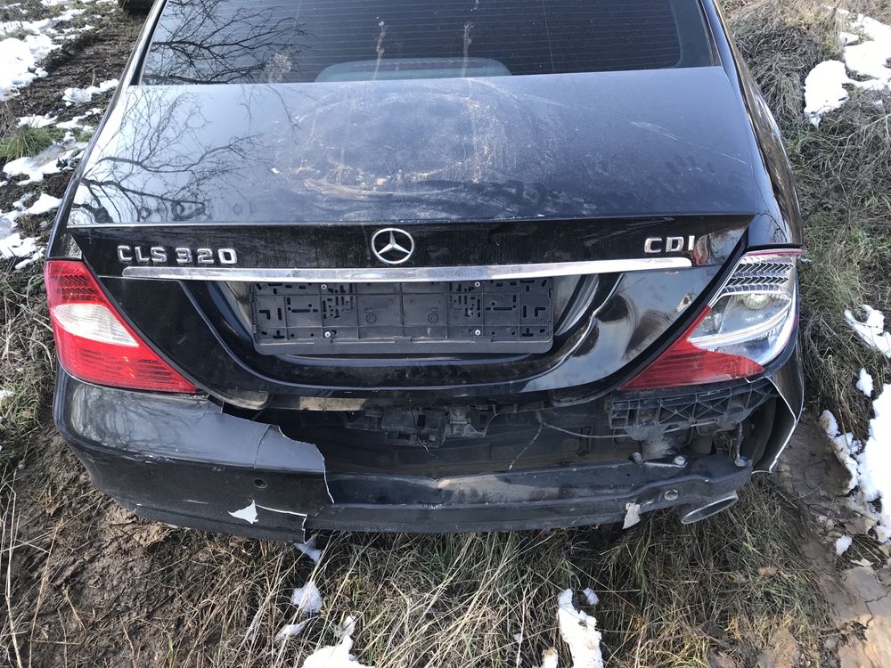 Продавам Mercedes CLS 320 CDI НА ЧАСТИ!