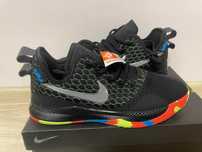 Продавам мъжки маратонки Nike Lebron witness III  размер 40