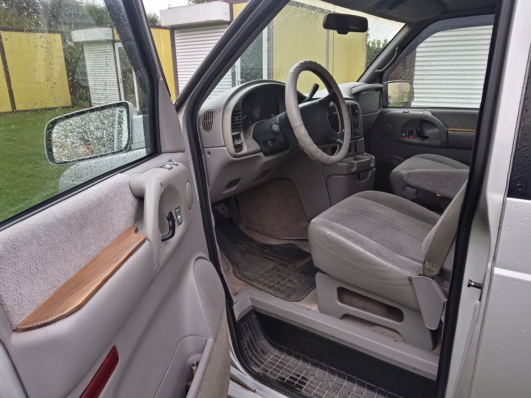 Ван американски GMC SAFARI