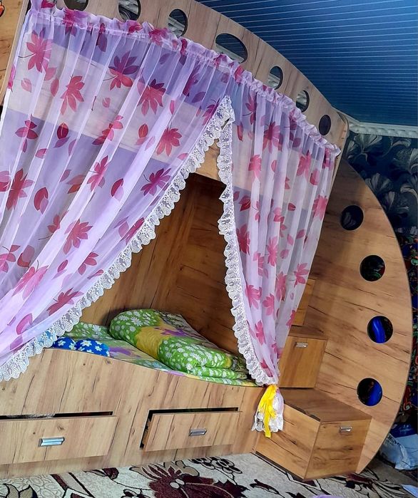 Двухъярусный детский кровать