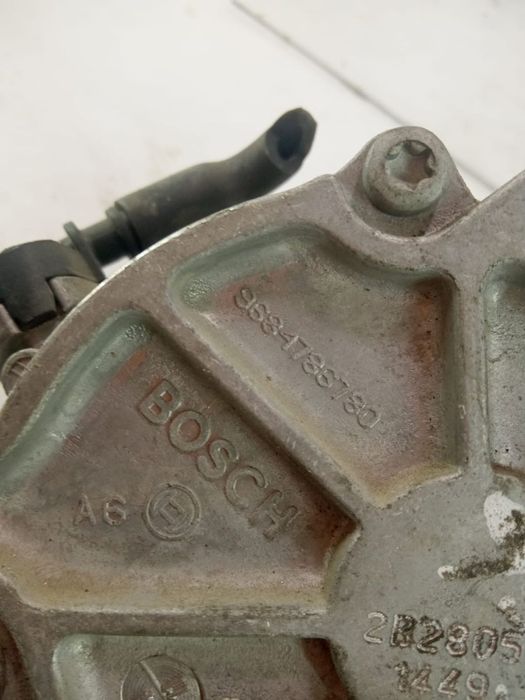 Pompa vacuum 1.6 tdci t3da 9684786780 Peugeot 208 1