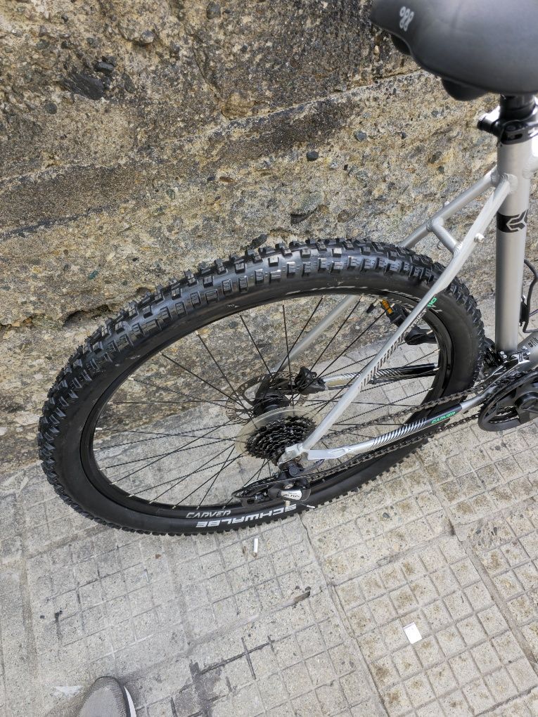 Немски 29 цола XL рамка 3х8 скорости Хидравлични дискови Carver Strict