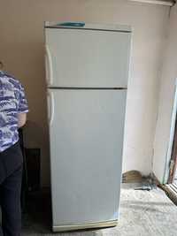 Продам холодилник стинол