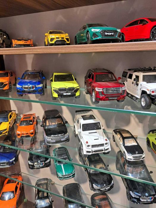 Метални хоби колички различни размери 1/24  1/32 DARENLAND