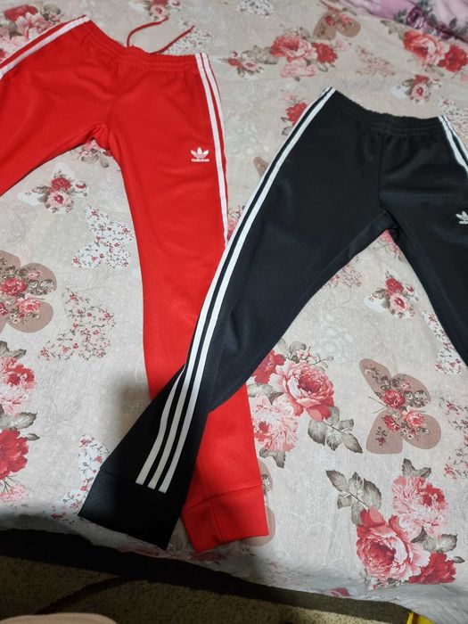 Vind pantaloni de trening Adidas originali