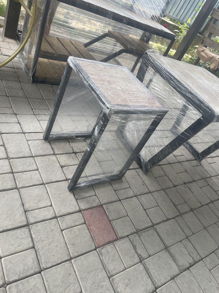 Столик кофейный в стиле лофт