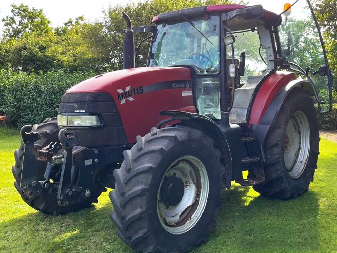 Колесный трактор Case IH MXU 115
