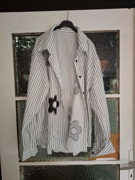 Продавам риза за 18 лева