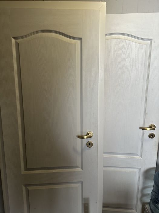 Интериорни врати