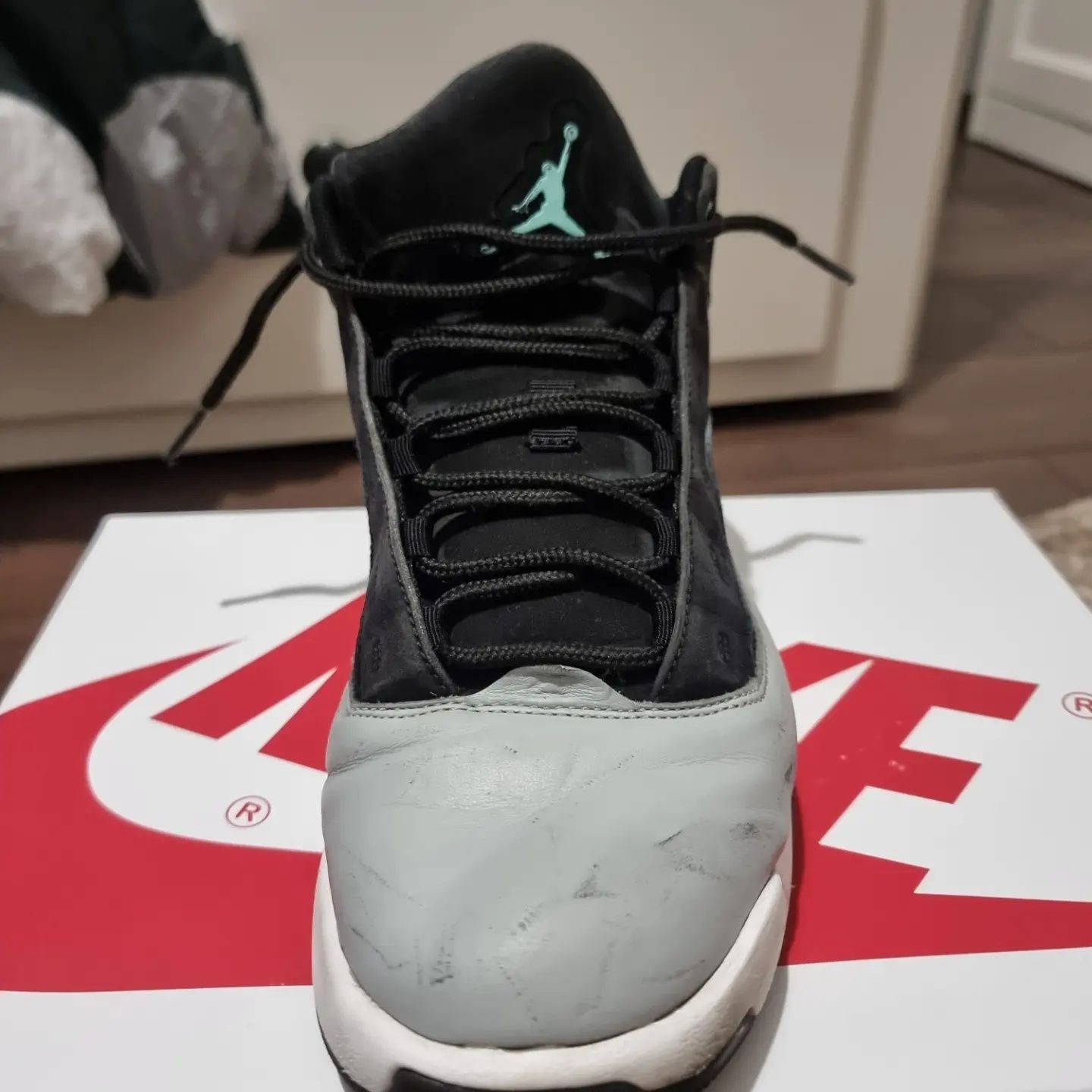 Jordan max aura 2