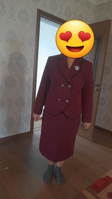 Классический костюм юбка.