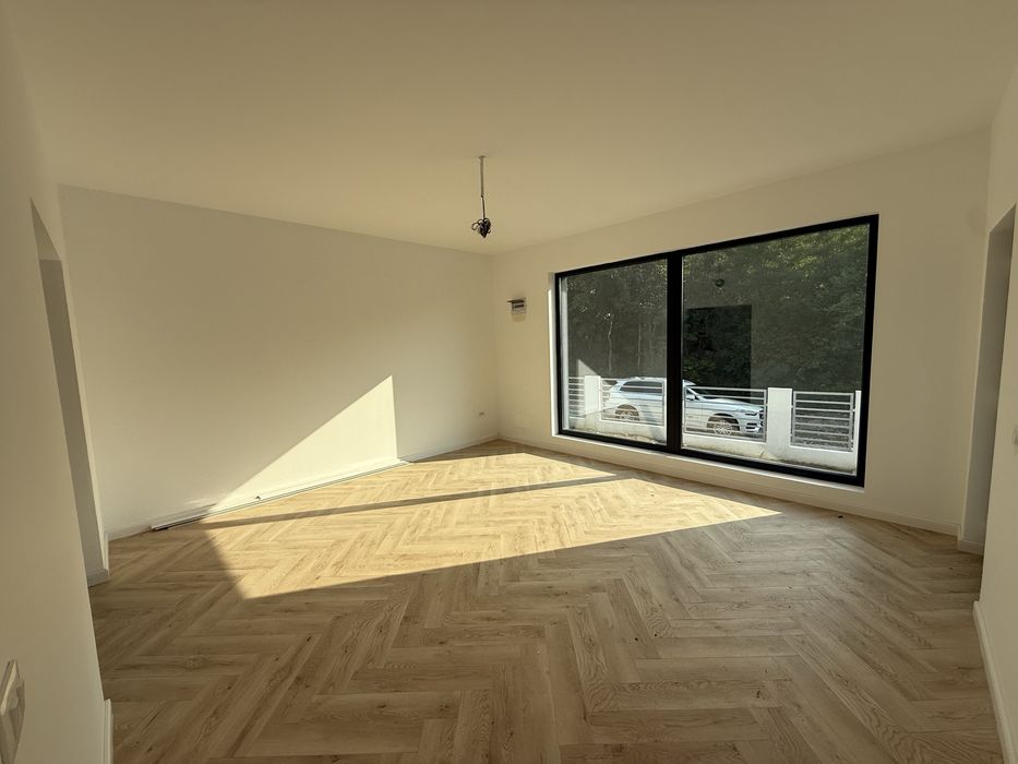 Casa 4 camere Incalzire in pardoseala - 500 mp teren