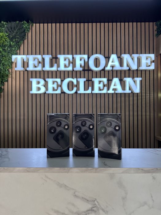 Nothing Phone (3a) Pro / 256GB / 12GB RAM / Black / Sigilat