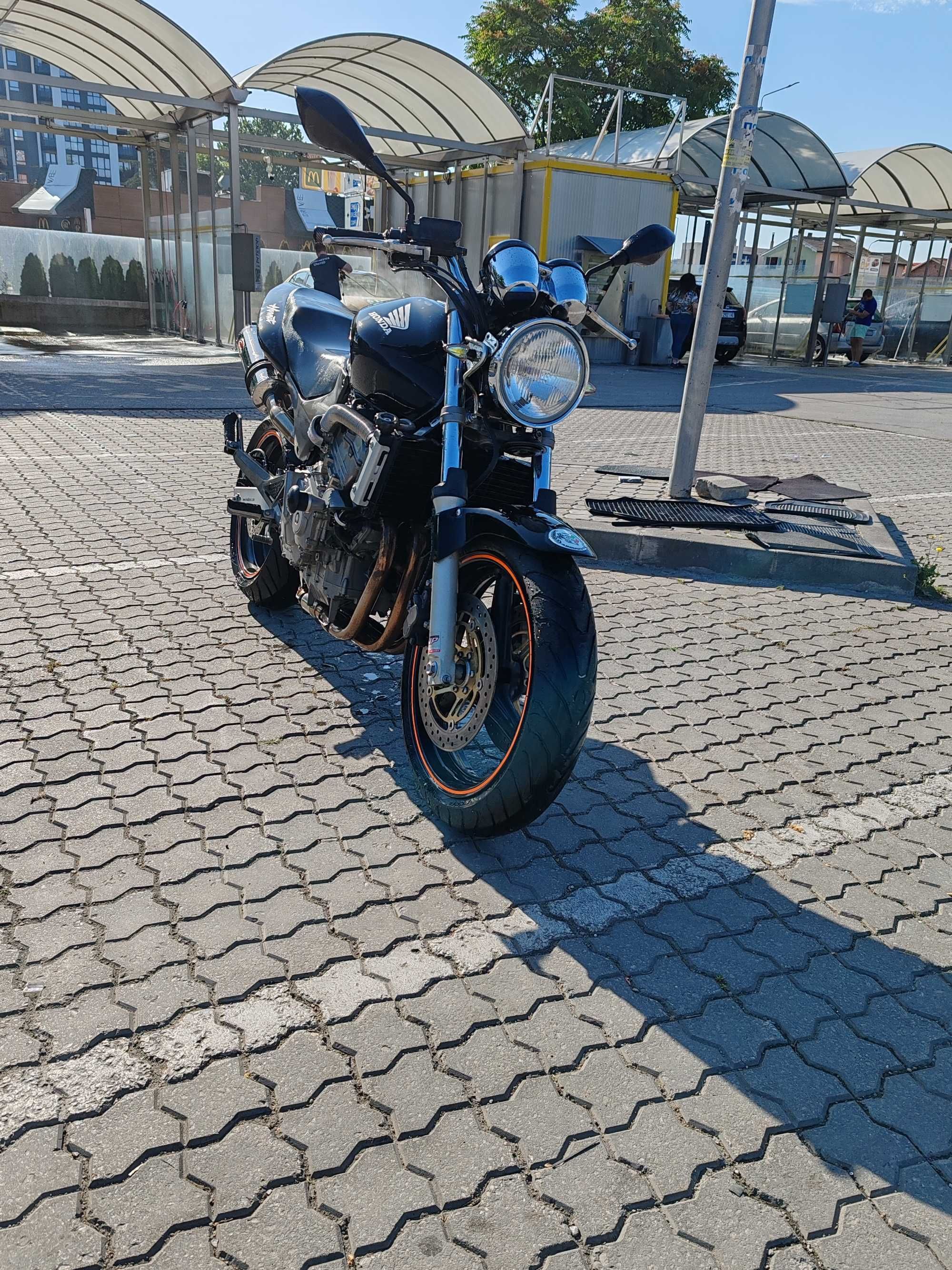 Продавам мотор Honda