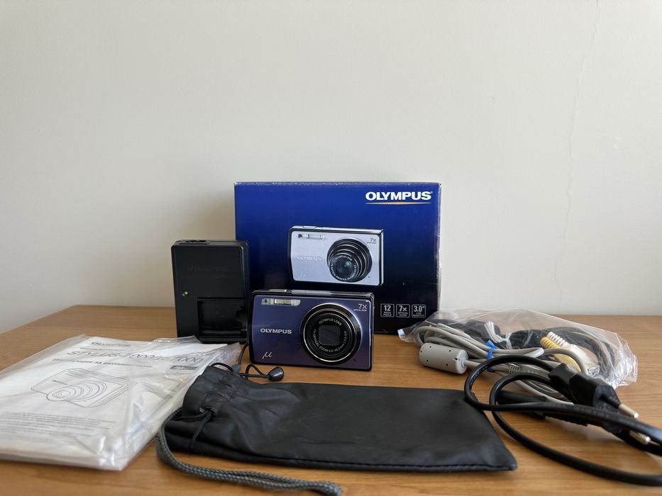 Olympus μ-7000 – Компактен стил, 12 MP, 7x Zoom, пълен комплект