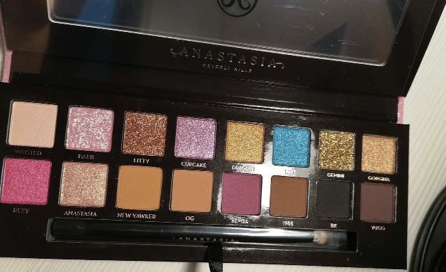 Anastasia Beverly Hills Amrezy