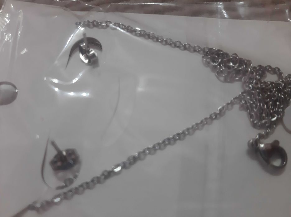 Комплект обици с медальон