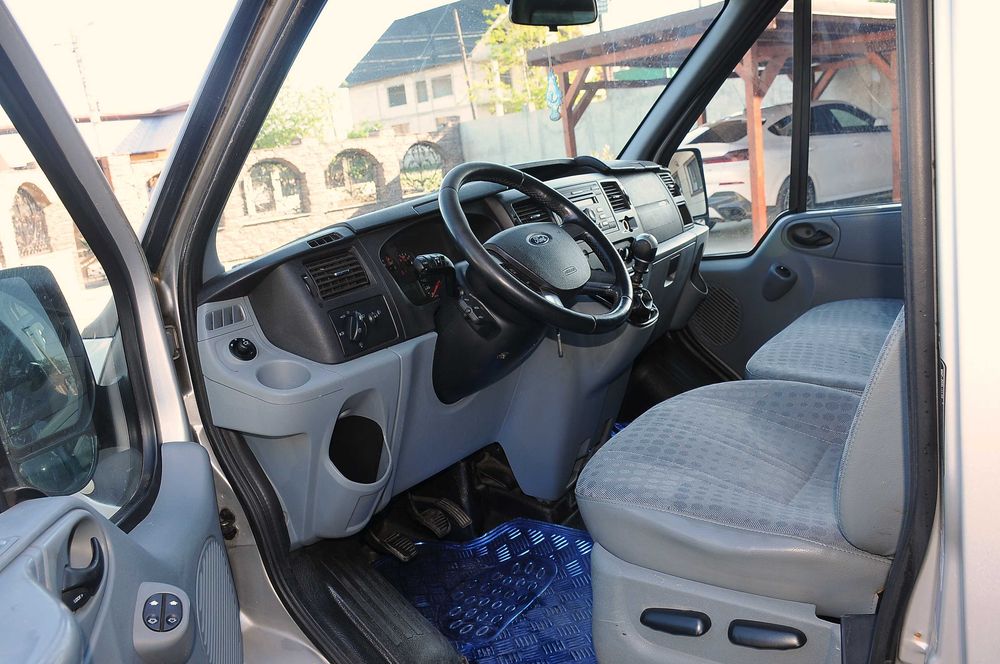 FORD Transit Maxi 8+1 locuri 2012 2.2TDCi 140CP E5 6 trepte AC Webasto