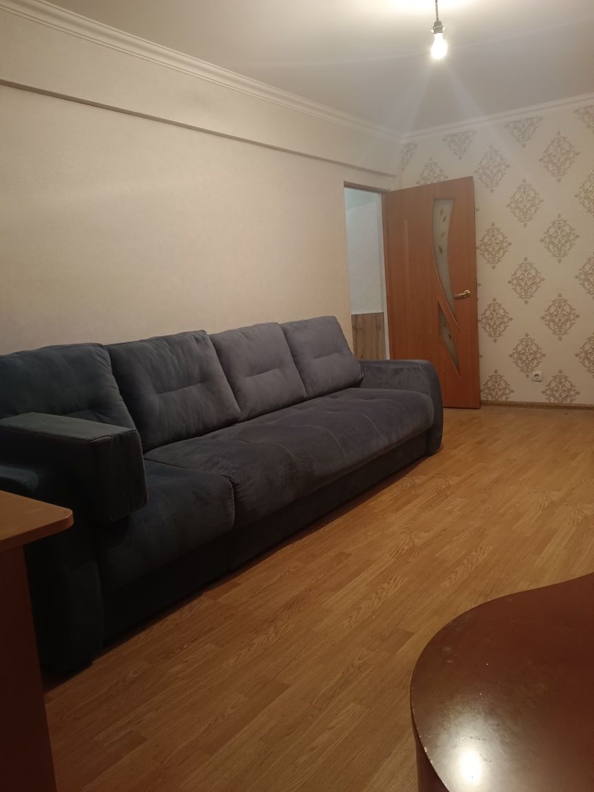 Продается 2-комн рядом с кинотеатром Арсенал.