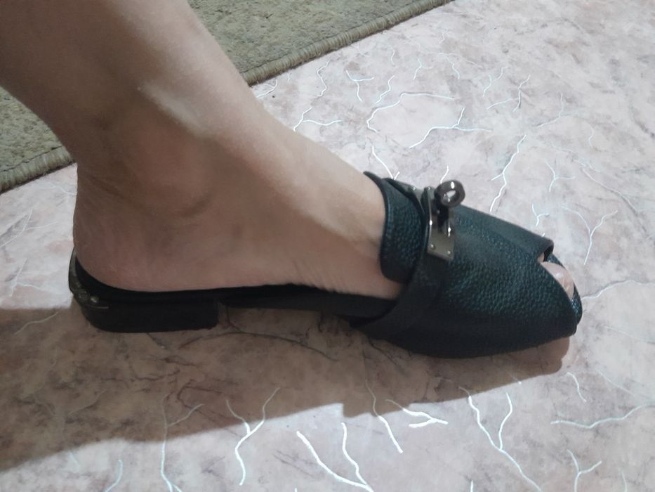 Обувь почти новый