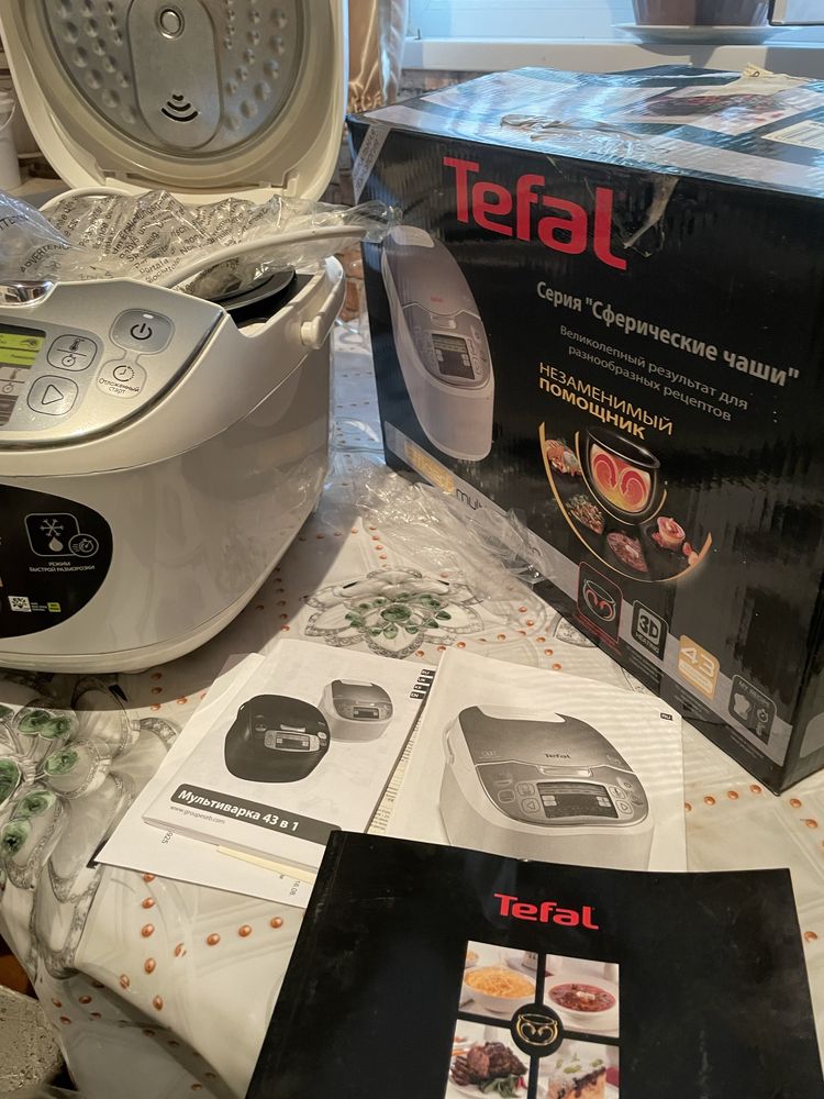 Мультиварка Мультиварка Tefal RK815832 со сферической чашей,белый