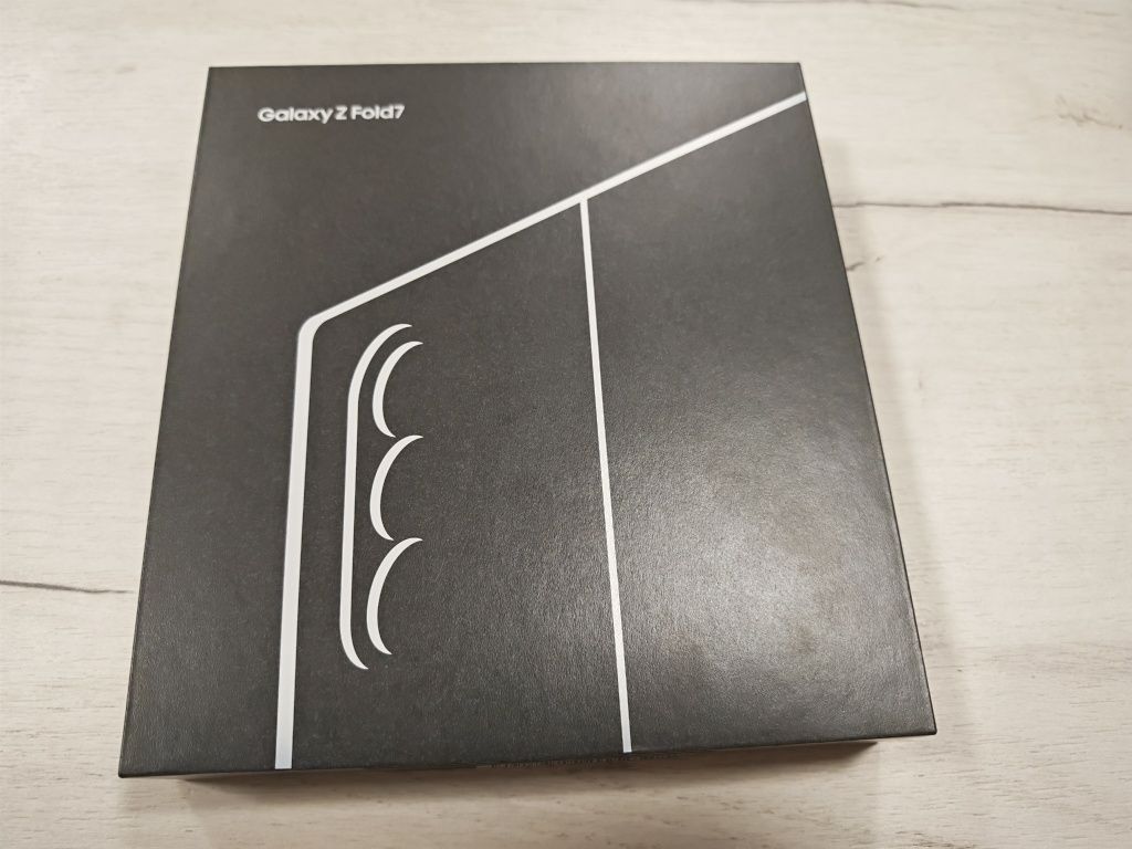 Samsung Galaxy Fold7 256 GB Silver Shadow 24м гаранция
