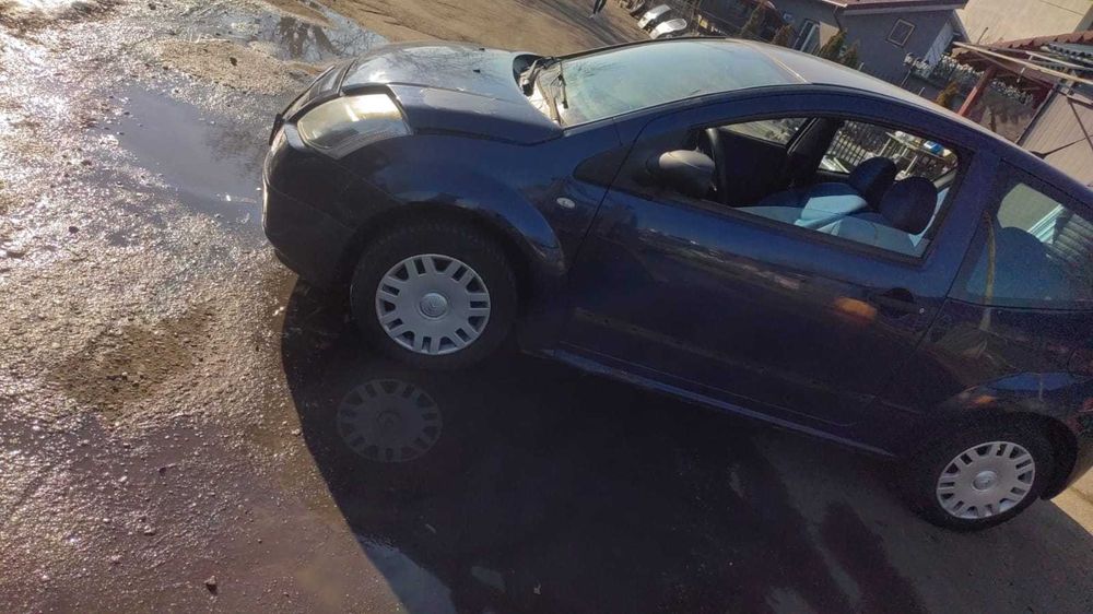 Dezmembrez Citroen C2  1.4 HDi an 2005 cod motor 8HZ