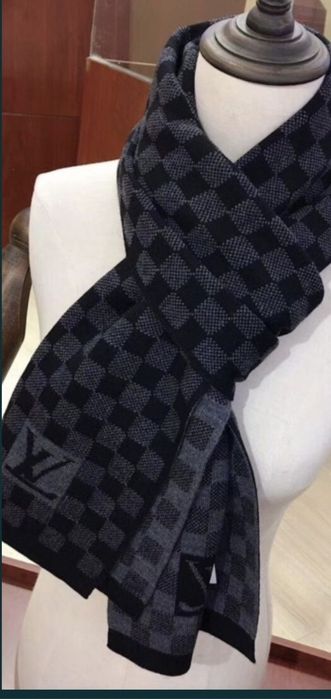 Fular bărbați Louis Vuitton, model 2026