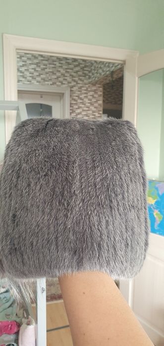 Продам шапку зимнюю женскую вязанная норка. В идеальном состоянии.