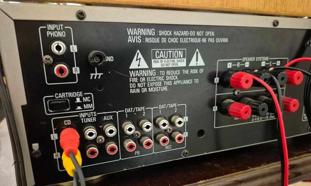Vand Denon PMA-715R, de colectie, culoare rara champagne, vintage !