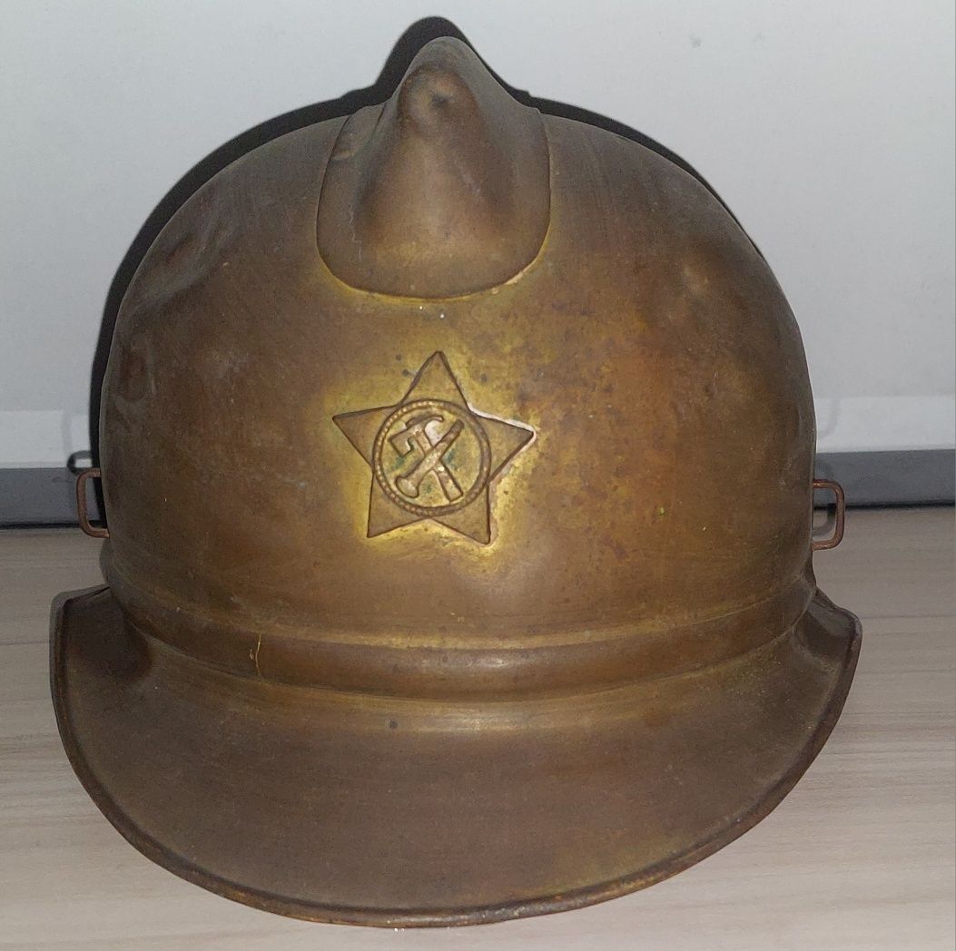 Стара пожирникарска каска