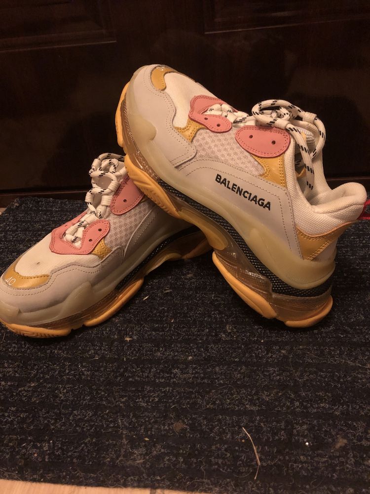 Adidași balenciaga