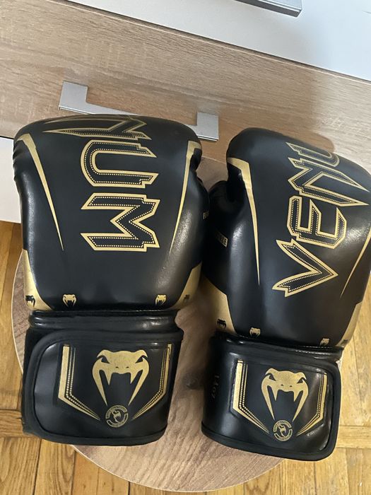 перчатки для бокса, перчатки для кикбокса, тэквандо