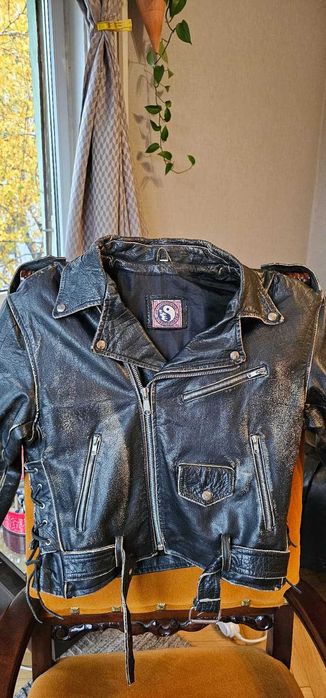 Geaca piele naturala 100 % personalizata Guns N' Roses impecapibla!