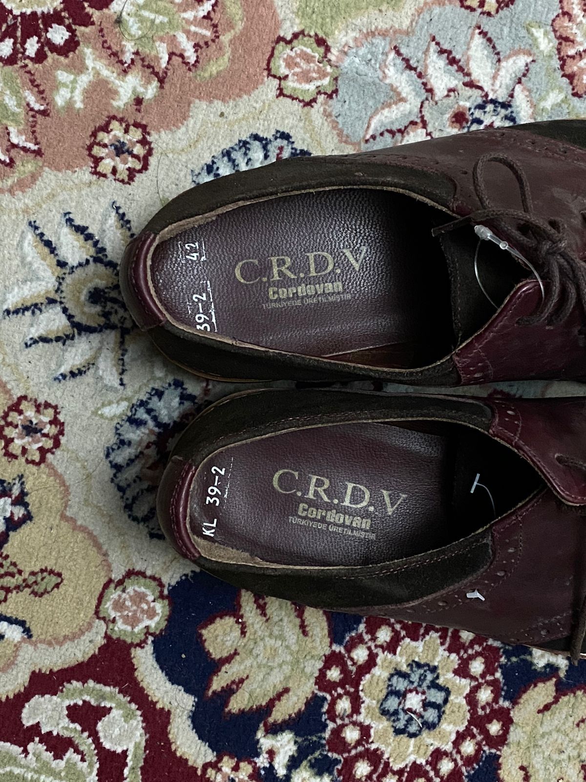 Замшевые туфли фирмы Cordovan