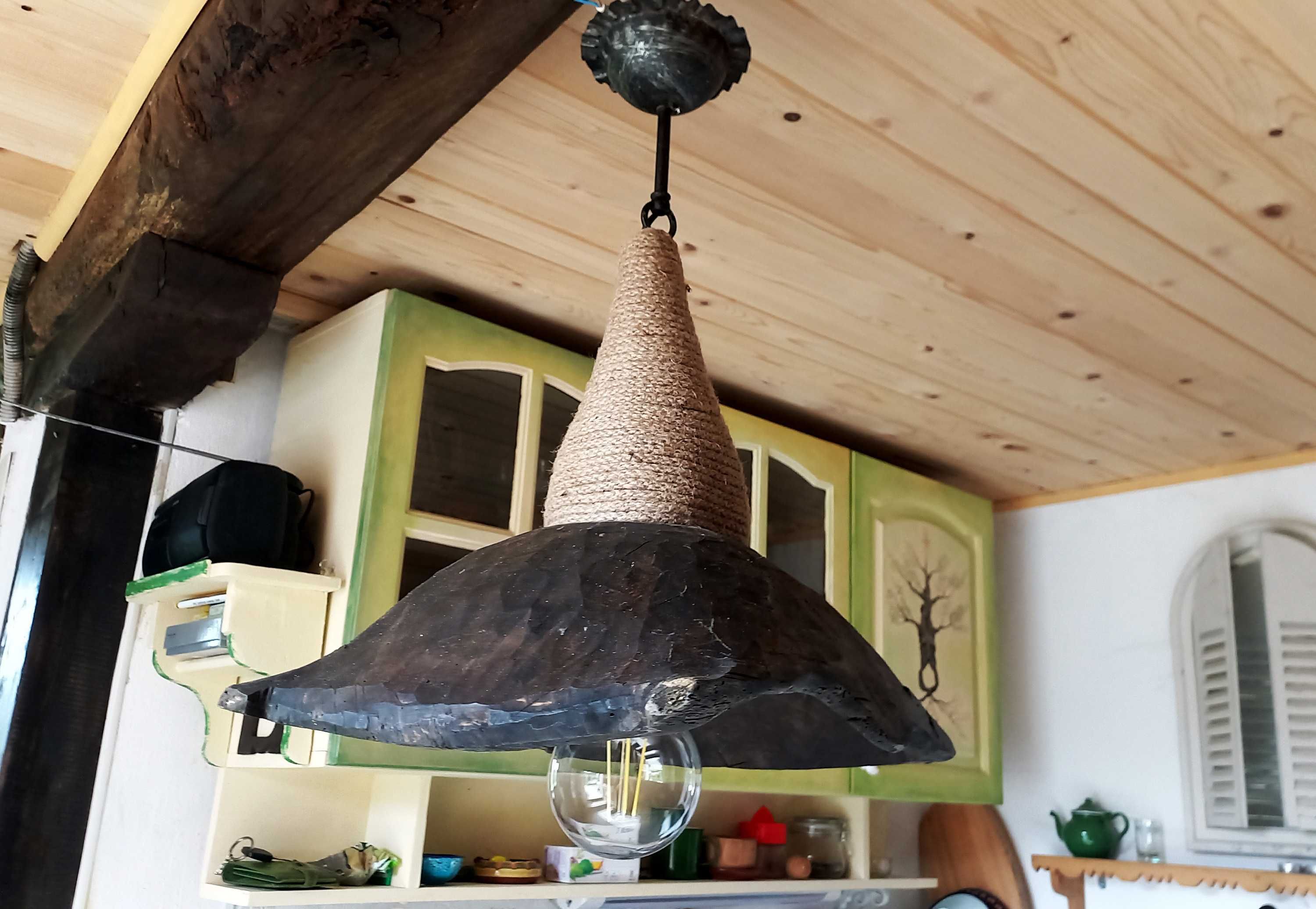 Ръчно изработена винтидж дизайнерска дървена лампа "КОШЕР"