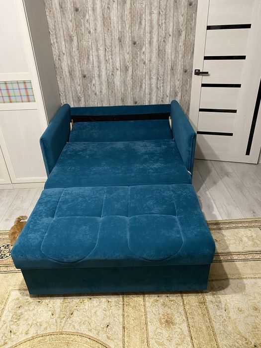 Продается кресло диван