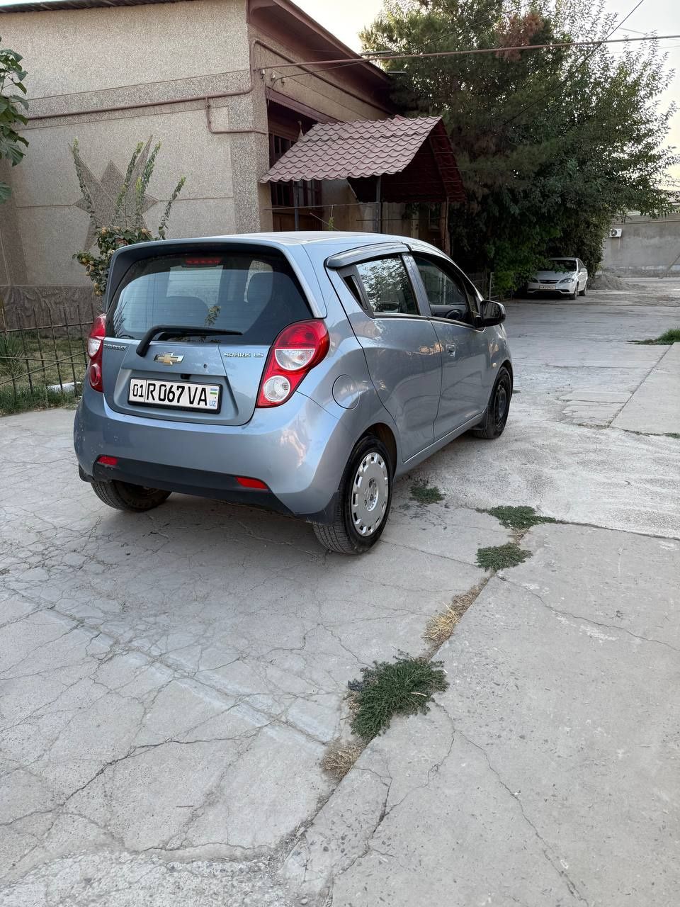 Спарк автомат бензин